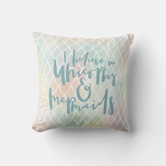 私はユ信じニコーンと人魚の海の青で クッション (正面)