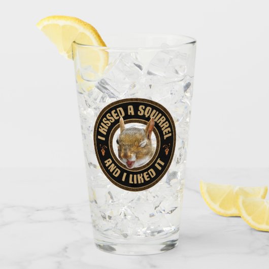 私はリスにキス – パロディおもしろい タンブラーグラス (アイス正面)