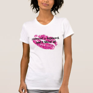 私はリスに接吻し、それを好みました! -ピンクか白 Tシャツ