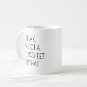 私はリラックスその同僚の得スプレッドシートを持っている コーヒーマグカップ (正面左)