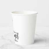 私はレーズンでクーゲルを取る 紙コップ (左)