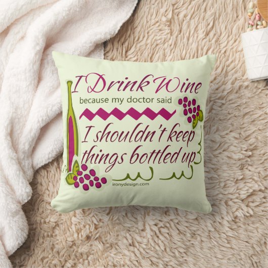 私はワインのおもしろいな引用文を飲みます クッション (ブランケット)