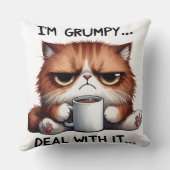 私は不機嫌だ、猫を扱う クッション (裏面)