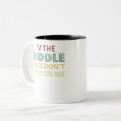 私は中の子です。私たちがルールを持っている理由です。 ツートーンマグカップ (正面左)