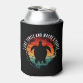 私は亀が好きで、3人くらいかな 缶クーラー (缶正面)