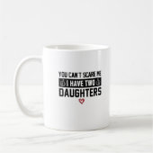 私は二人の娘を恐れる事が出来ない コーヒーマグカップ (左)
