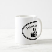 私は人々のレトロのカメラマンのカメラB&Wを撃ちます コーヒーマグカップ (正面右)