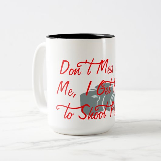 私は人を撃つのに金を払わおもしろいれる ツートーンマグカップ (正面左)