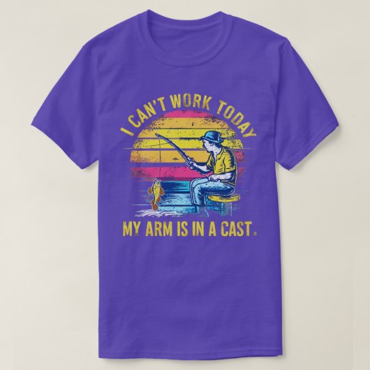 私は今日は腕がギプスになって働けない Tシャツ (デザイン正面)