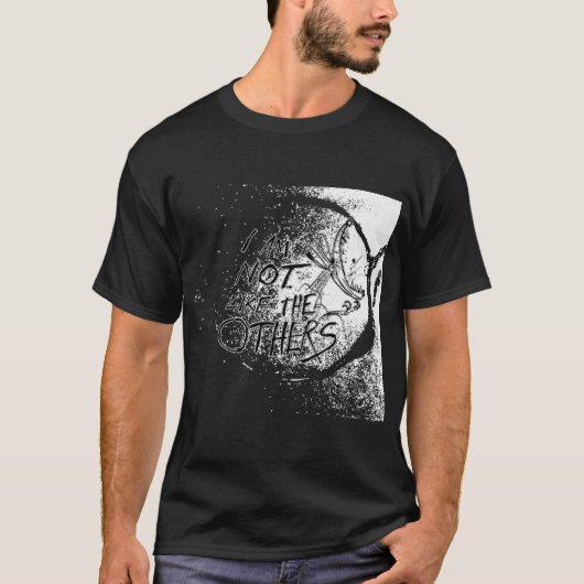 私は他の少年と違います Tシャツ (正面)