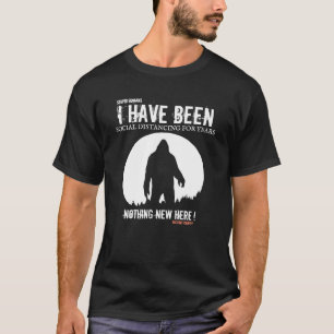 私は何年も社会的に距離を置いてきた Tシャツ