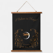 私は信じ魔法だ！カスタマイズ 吊り下げ型タペストリー (正面)