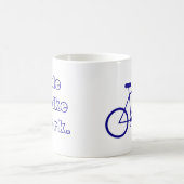 私は働くために私のバイクに乗ります。 (青) コーヒーマグカップ (中央)