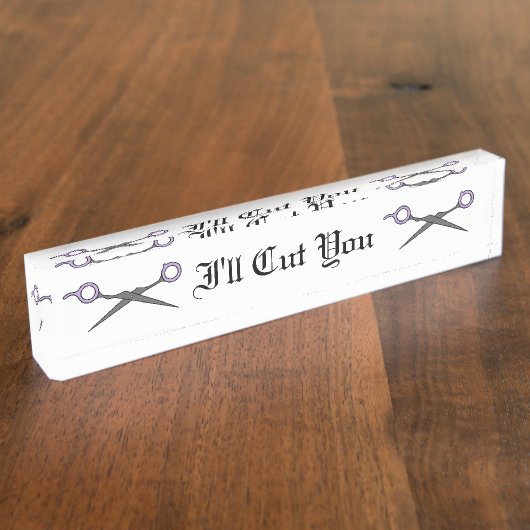 私は切ります(紫色の毛の切断のはさみ) デスクネームプレート (側面)