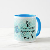 私は前に常態3猫のユーモアのあるなマグでした マグカップ (正面右)