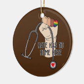 私は医療従事者であることが大好き セラミックオーナメント (左)