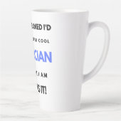私は医者になるとは夢にも思わなすごいいカッコいい2 カフェラテマグ (右)