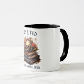 私は千人命を生きてきた、本の恋人 マグカップ (正面右)
