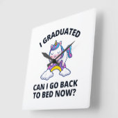 私は卒業してもベッドに戻れる スクエア壁時計 (傾斜)