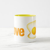 私は卵を愛します ツートーンマグカップ (中央)