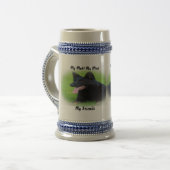 私は友達のマグカップを口にしゃべる。 ビールジョッキ (正面左)