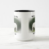 私は友達のマグカップを口にしゃべる。 マグカップ (中央)