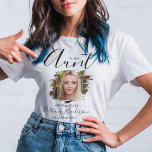 私は叔母だ |大学院写真Tシャツ Tシャツ<br><div class="desc">卒業Tシャツの名前は卒業Tシャツの叔母だ。このTシャツは、卒業文字テンプレートでスクラッチアウト写真モダン効果を備えている。文字スタイル、サイズ、色は、パーソナライズ後クリックの更なるリンク上でカスタマイズの変更が可能である。</div>