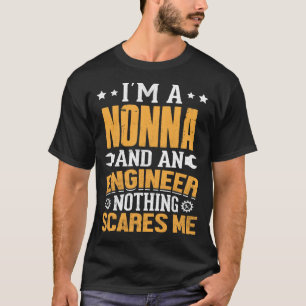 私は叔母でエンジニアだが何も怖くない Tシャツ