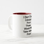 私は受け取らない人々からの批判は受け取らない ツートーンマグカップ (正面左)