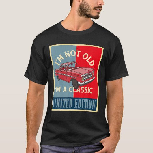 私は古くない私は車のグラフィッククラシックスおもしろい- Mens Tシャツ (正面)