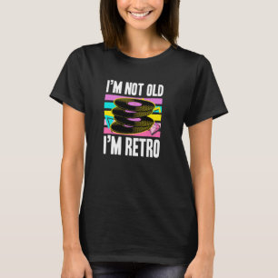 私は古くない レトロな90年代スタイルのビニールレコードの美学 Tシャツ