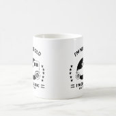 私は古くはない古い車とクラシック コーヒーマグカップ (中央)