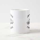 私は古くはない私はコーヒークラシックマグカップ ジャンボコーヒーマグカップ (正面)