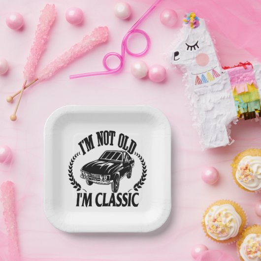 私は古くはない私は車クラシックおもしろい ペーパープレート (パーティー)