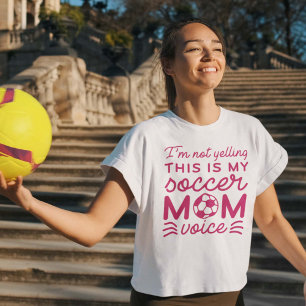 私は叫んでない私のサッカーママの声 Tシャツ