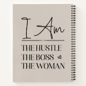 私は喧騒であり、ボスであり、女であるおもしろい ノートブック (裏面)