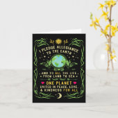 私は地球への忠誠を誓う引用文- Earth Day カード (黄色い花)