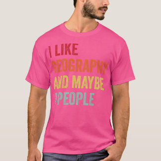 私は地理が好きかもしれない3人 Tシャツ