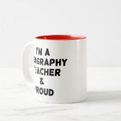 私は地理先生&誇りを持った ツートーンマグカップ (正面左)