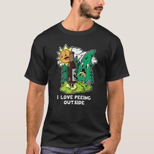 私は外でピーイングキャンプ飲おもしろいむ事が大好き Tシャツ (正面)