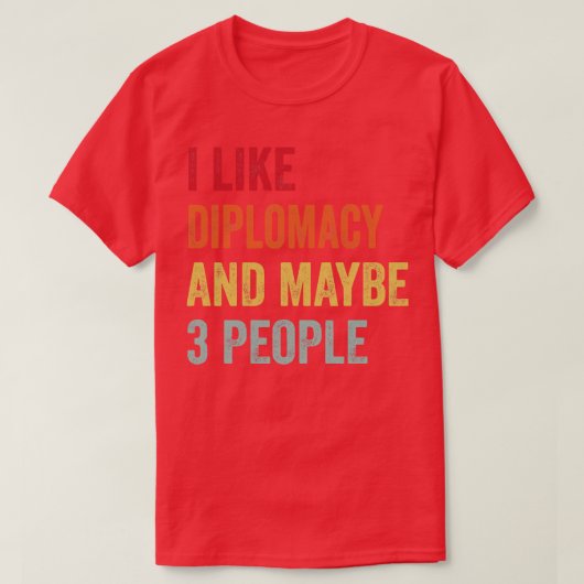 私は外交が好きかもしれない3人 Tシャツ (デザイン正面)
