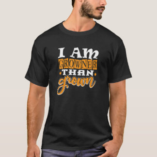 私は大おもしろい人の尊敬より成長している Tシャツ