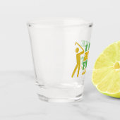 私は大きなパットが好きで、ゴルフのユーモアは嘘をつけない ショットグラス (左)