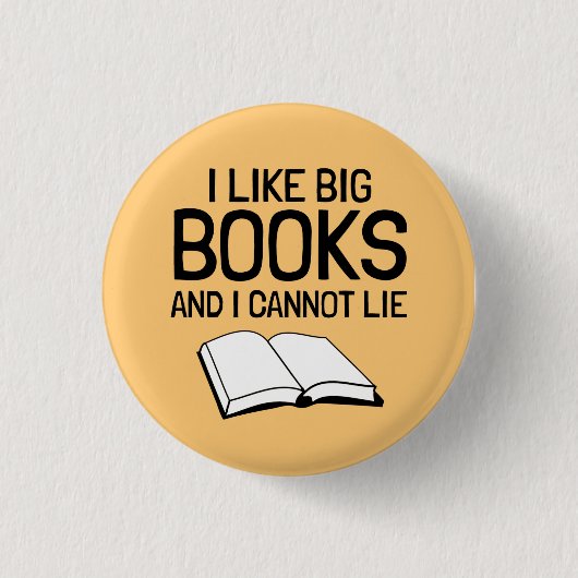 私は大きな本が好きで嘘をつけない 缶バッジ (正面)