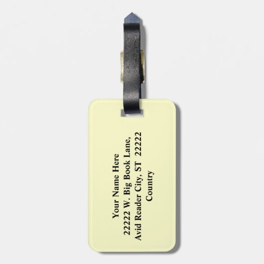 私は大きな本が好きで、図書館に横になれおもしろいない ラゲッジタグ (裏面縦)