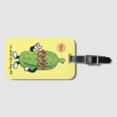 私は大きな病気のようなものだ |サングラスを着たピクルス ラゲッジタグ (正面横)