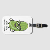 私は大きな病気のようなものだ |サングラスを着たピクルス ラゲッジタグ (正面横)