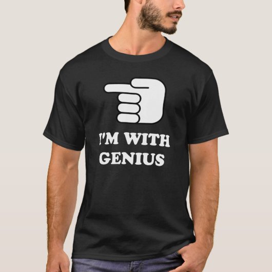 私は天才とあります。 おもしろいなTシャツ Tシャツ (正面)