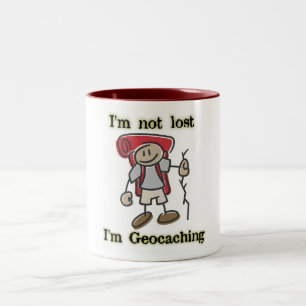 私は失った私ですGeocachingのクールなコーヒー・マグです ツートーンマグカップ