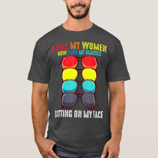 私は女性が好きで座っているメガネが好き Tシャツ